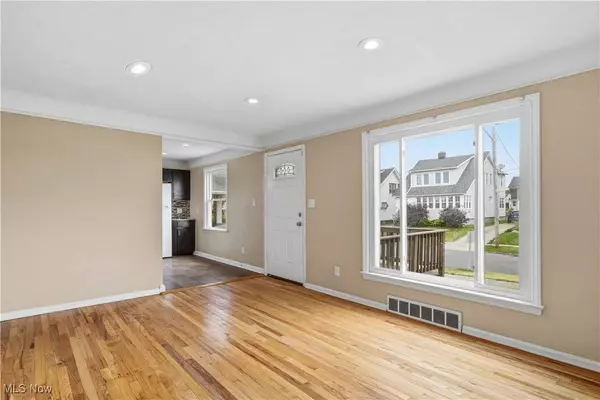 4840 E 84th ST, Garfield Heights, OH 44125