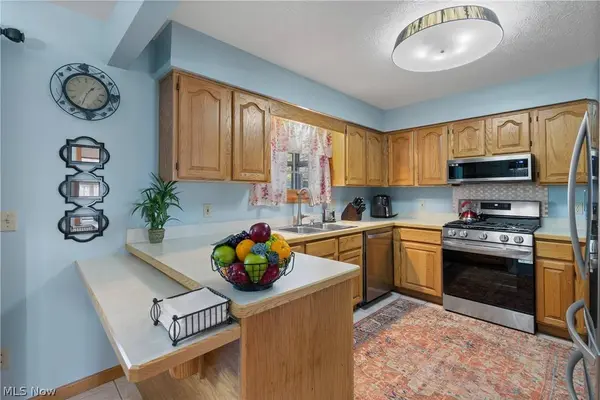 26330 Forbes RD, Oakwood Village, OH 44146