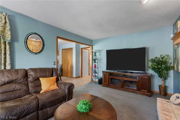 26330 Forbes RD, Oakwood Village, OH 44146