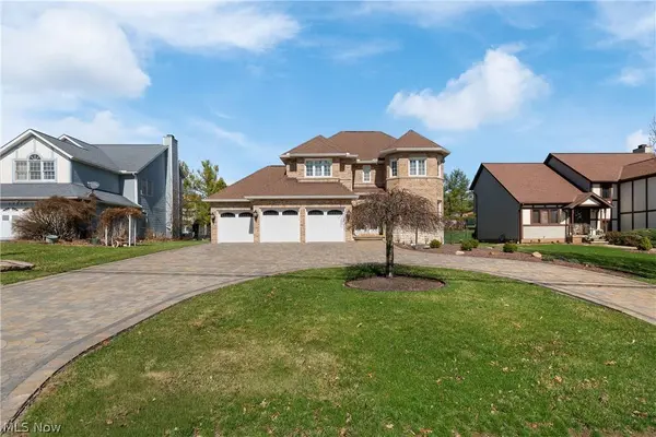 26330 Forbes RD, Oakwood Village, OH 44146