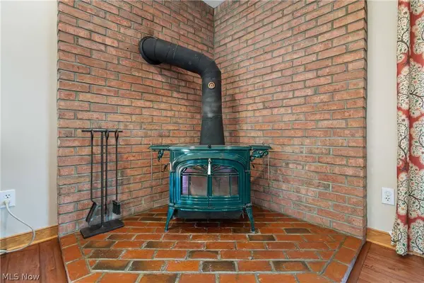 10075 Waterford TRL, Chagrin Falls, OH 44023