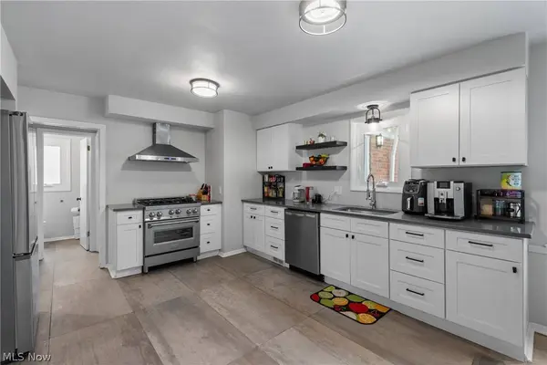 23650 Shelburne RD, Shaker Heights, OH 44122