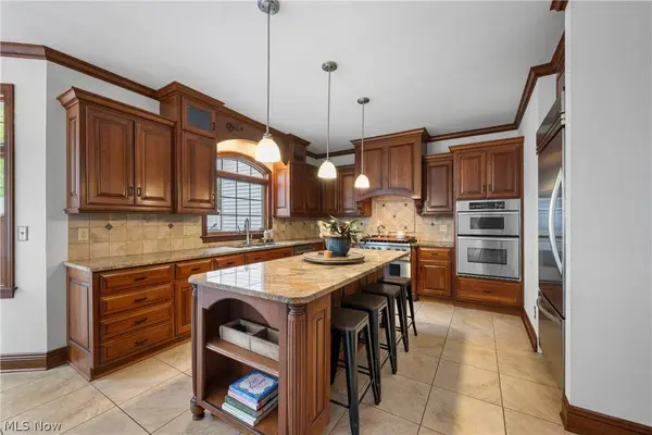 2515 Holgate RD, Akron, OH 44313