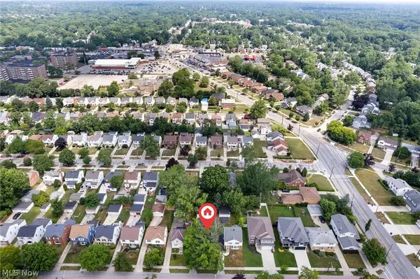 4493 Groveland RD, University Heights, OH 44118