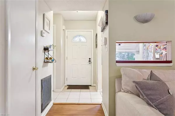 738 Biltmore DR, Virginia Beach, VA 23454