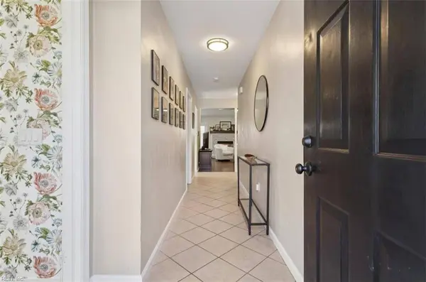 1888 Tolstoy DR, Virginia Beach, VA 23454