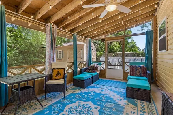 1624 Skyline DR, Norfolk, VA 23518
