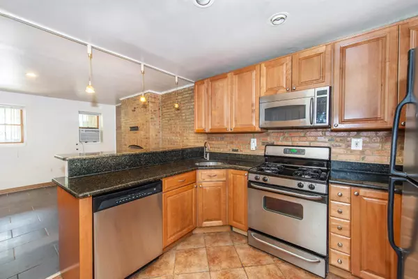 45 MONITOR ST #1, Jc Bergen-lafayett, NJ 07304