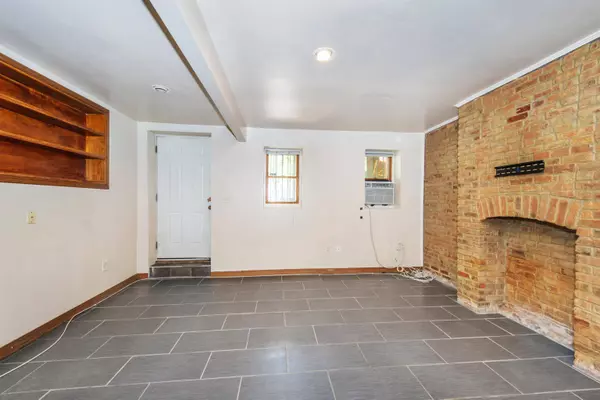 45 MONITOR ST #1, Jc Bergen-lafayett, NJ 07304