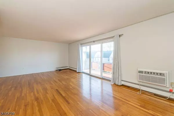 348 Hoover Ave #92, Bloomfield Twp., NJ 07003