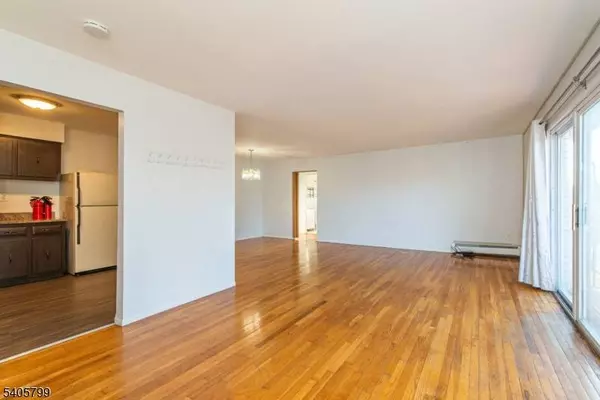 348 Hoover Ave #92, Bloomfield Twp., NJ 07003