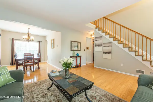 91 Nutmeg Road, Aberdeen, NJ 07747