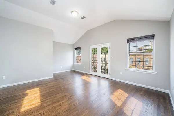 271.5 GRANT AVE #2, Jc West Bergen, NJ 07305