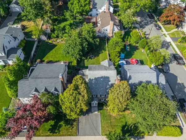 77 Forest Hill Rd, West Orange Twp., NJ 07052