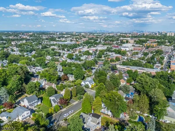 77 Forest Hill Rd, West Orange Twp., NJ 07052