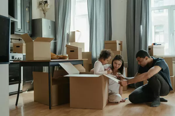 feature image of How Our Real Estate Team Handles Your Move from Start to Finish