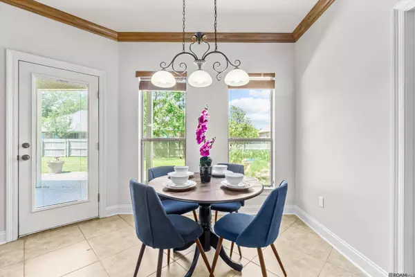 4808 Harbor Ln, Greenwell Springs, LA 70739