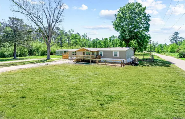 38001 Weiss Rd, Walker, LA 70706