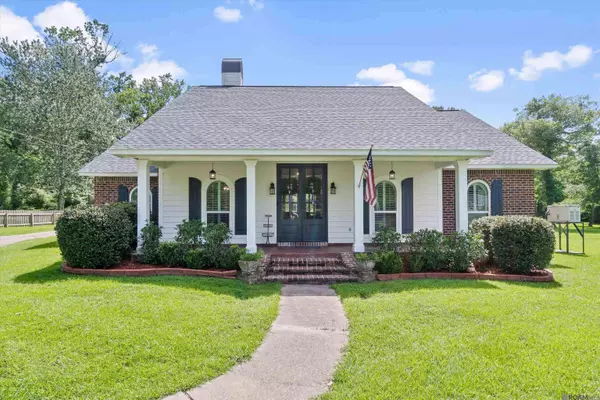 18521 Oakwood Dr, Prairieville, LA 70769