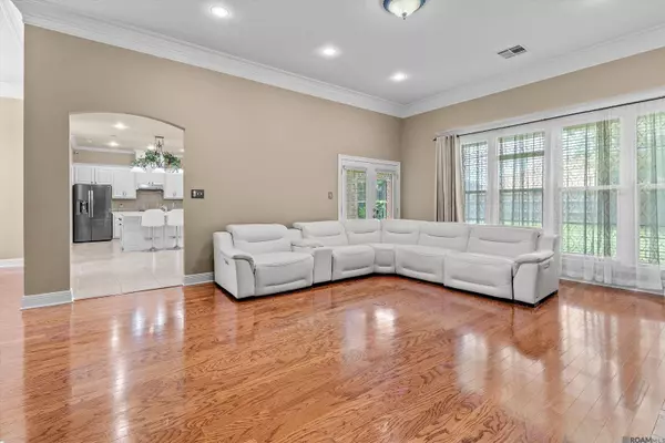 18403 Shadow Creek Ave, Baton Rouge, LA 70816