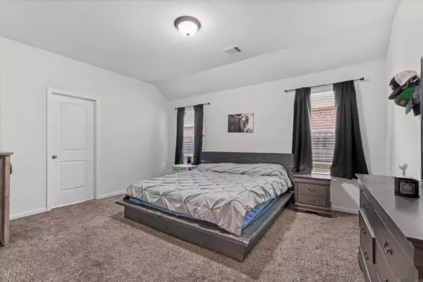 28448 Longfellow Ln, Albany, LA 70711