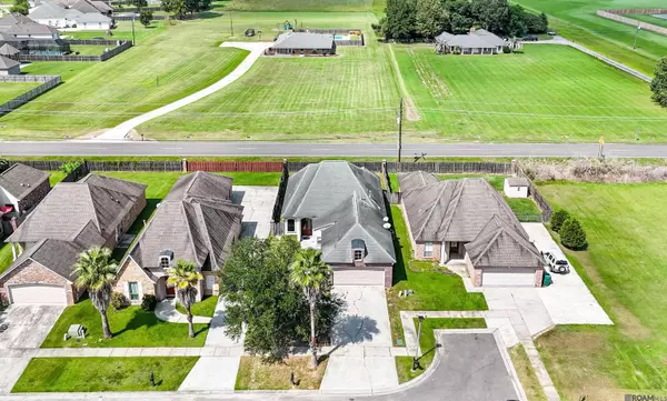 2701 Old Towne Rd, Zachary, LA 70791