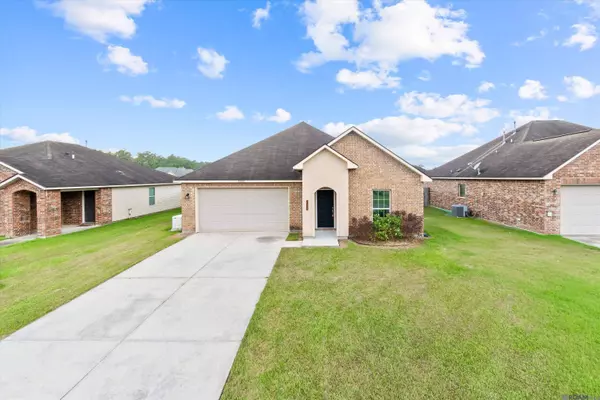 23317 Conifer Dr, Denham Springs, LA 70726