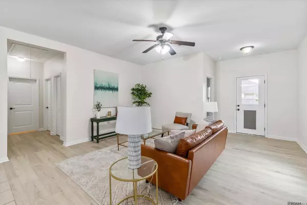 23317 Conifer Dr, Denham Springs, LA 70726