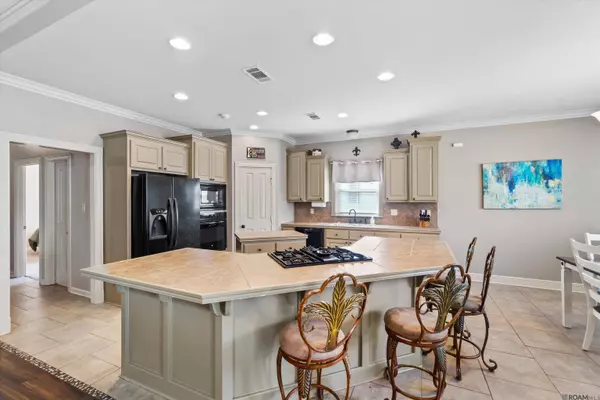 1514 E Tiffani Ave, Gonzales, LA 70737