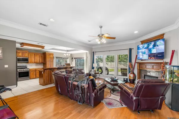 30453 Trace Ln, Walker, LA 70785