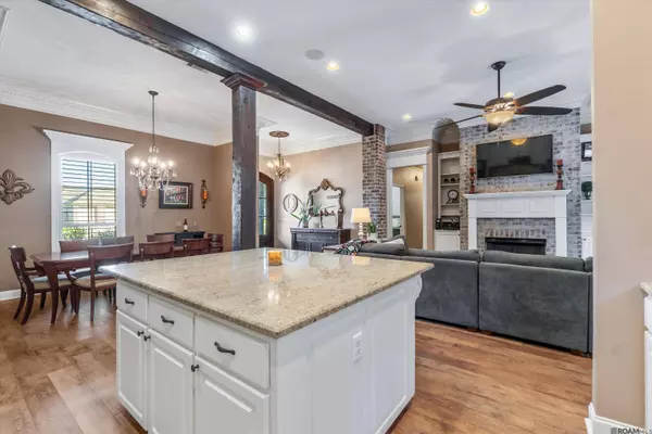 30939 Ridgeway Dr, Walker, LA 70785