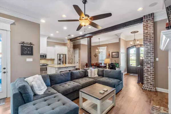 30939 Ridgeway Dr, Walker, LA 70785