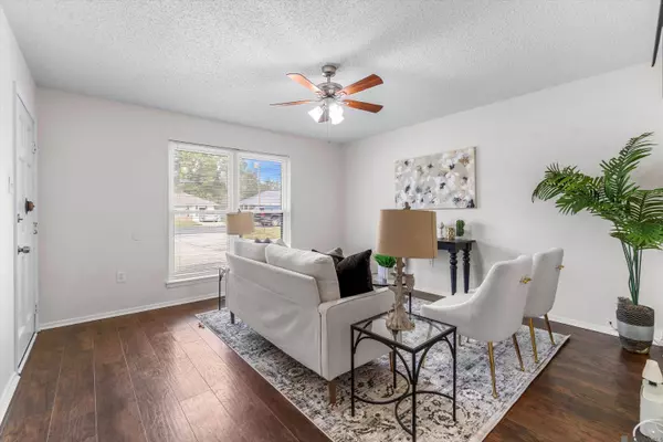 2706 S Magnolia Dr, Baker, LA 70714