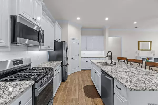 1120 Lakehaven Dr, Gonzales, LA 70737