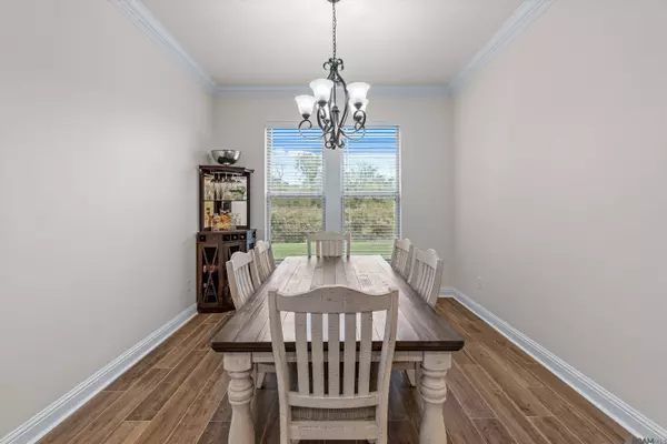 1120 Lakehaven Dr, Gonzales, LA 70737