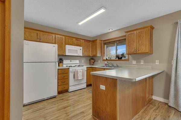 721 Independence DR, Big Lake, MN 55309