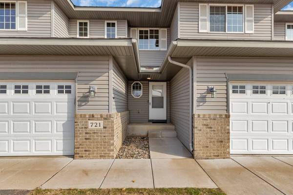 721 Independence DR, Big Lake, MN 55309