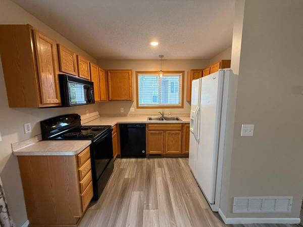 16163 71st LN NE, Otsego, MN 55330