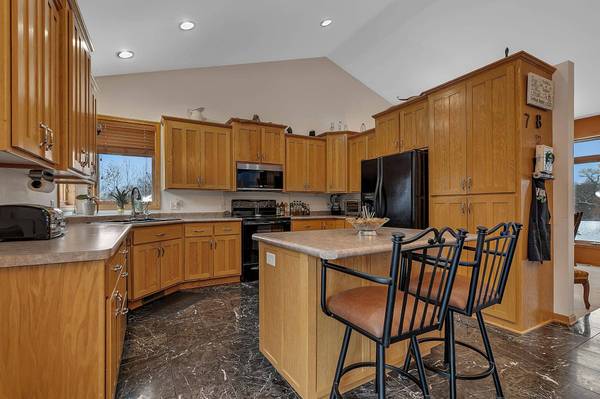 10927 287th AVE NW, Zimmerman, MN 55398