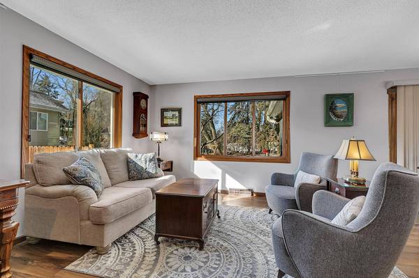 2911 8th AVE, Anoka, MN 55303