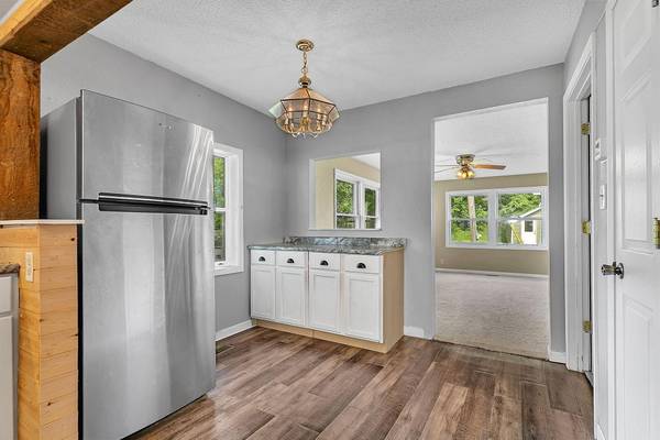 31698 Cedar Crest TRL NE, North Branch, MN 55056