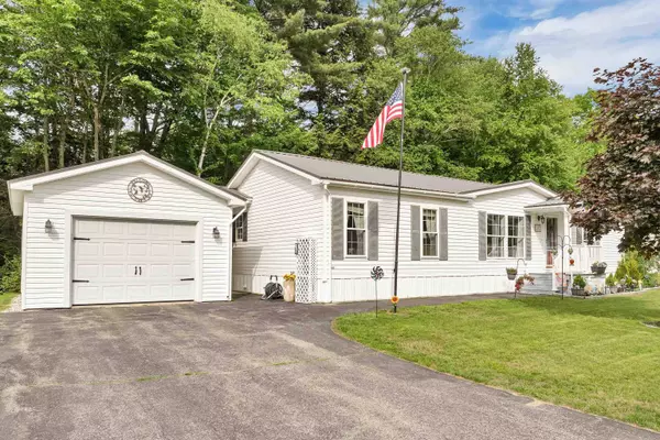 638 Benton DR, Laconia, NH 03246