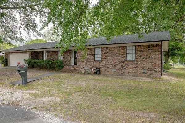 1521 Locust Street, Malvern, AR 72104