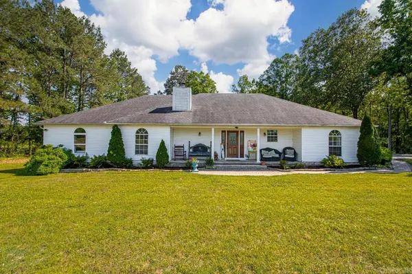 1450 Bowman Trl, Mabelvale, AR 72103
