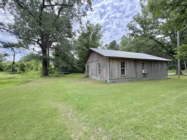 363 County Rd 142, Grapevine, AR 72057