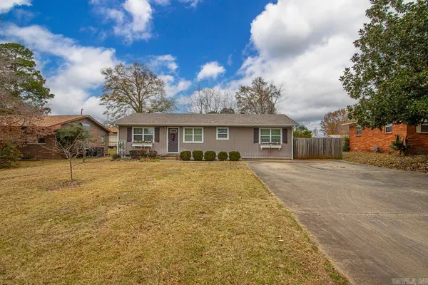 912 W Vine, Sheridan, AR 72150