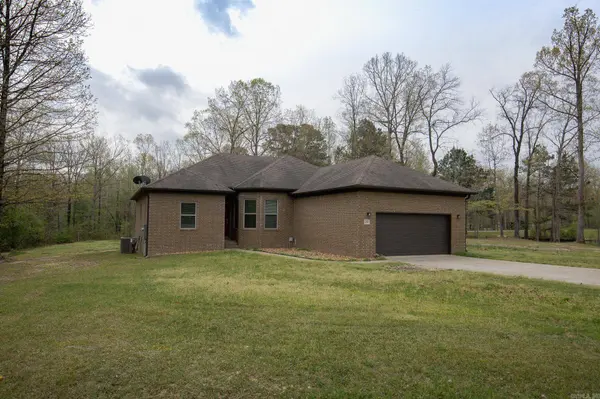 1090 Whispering Oak, Redfield, AR 72132