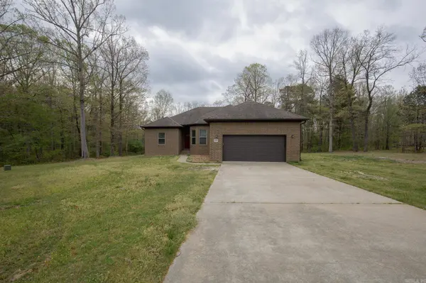 1090 Whispering Oak, Redfield, AR 72132