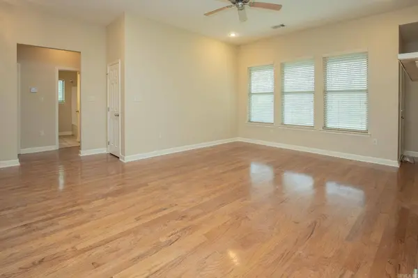 1090 Whispering Oak, Redfield, AR 72132