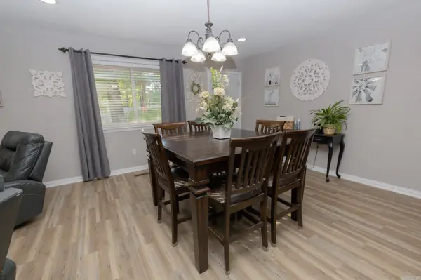 1632 military Road, Malvern, AR 72104